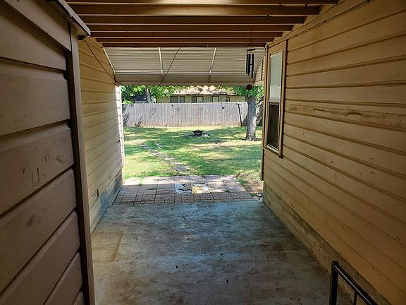 5th image of 2505 W Harris Ave
