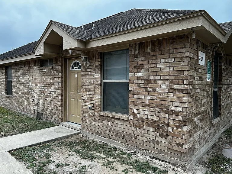 2321 Moonlight Ln #1 — Photo 1