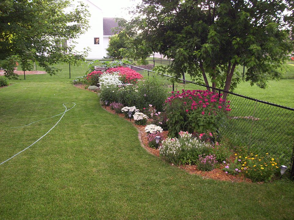 1st image of 3817 Columbine Ave