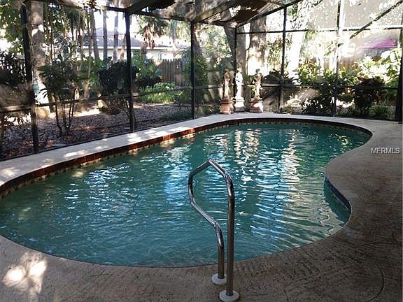 2nd image of 905 Cypress Wood Ln