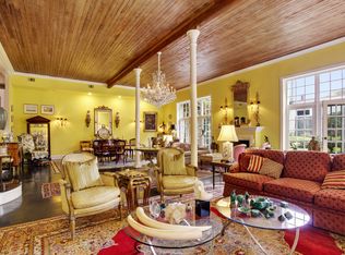 604 Barnard St, Savannah, GA 31401