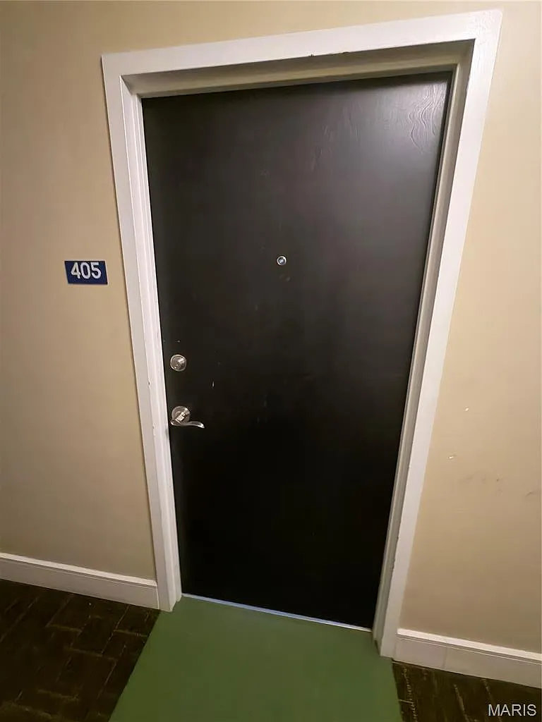 1 bed, 1.0 bath, 648 sqft, $950 — Photo 2