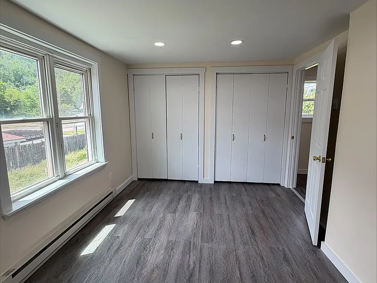 14567 Main St — Photo 7