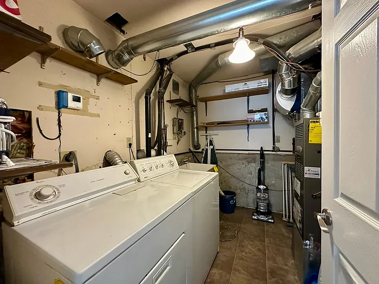 6079 S Kenton Way — Photo 16