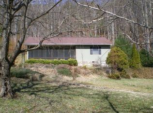 1606 Mauney Cove Rd, Waynesville, NC 28786