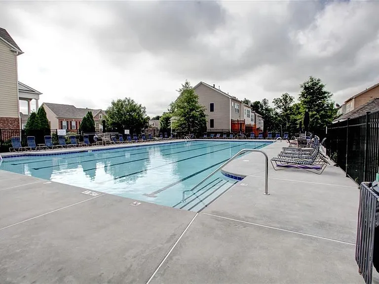 2470 Natoma Ct SE #11 — Photo 25
