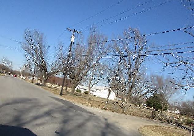 2nd image of 1015 Haymarket Rd