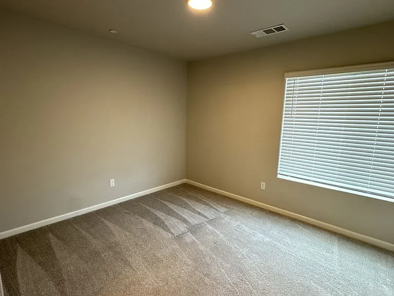 414 S Summit St #101-104 — Photo 24