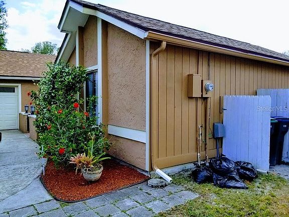 3rd image of 320 S Shadow Bay Dr