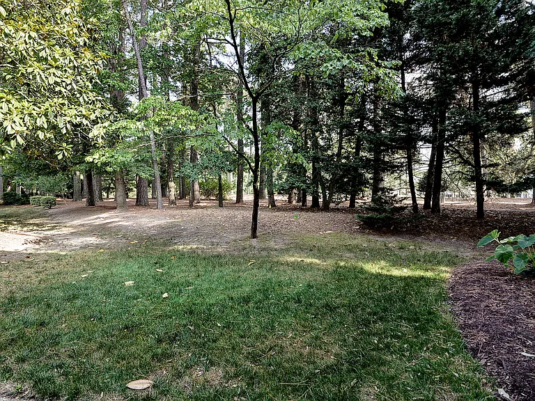 106 Harrops Gln — Photo 42