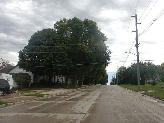 5th image of 711 N North Ave