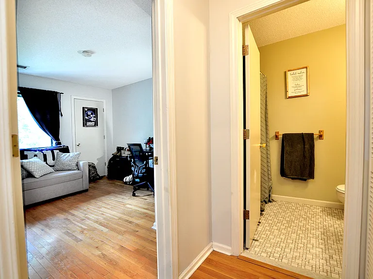30 Simsbury Lndg #30 — Photo 19
