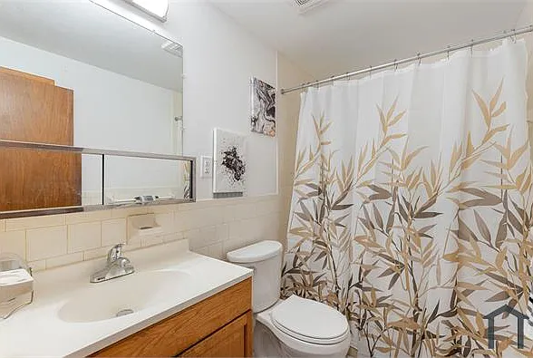 18 Strawberry Hill Rd — Photo 15