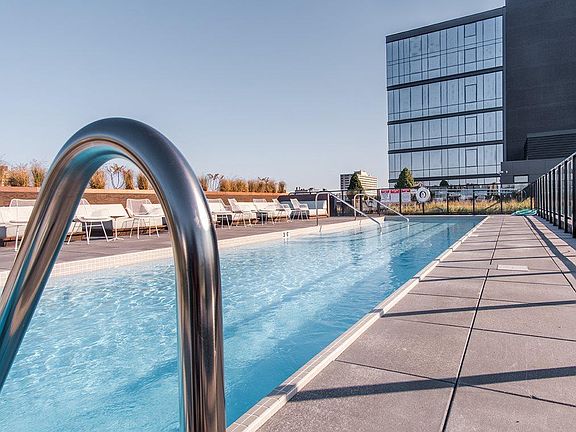 4th image of 5051 N Broadway St #354