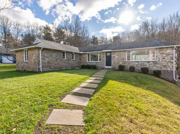 474 Neipsic Road, Glastonbury, CT 06033