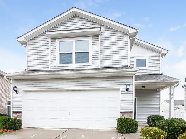 8728 Balsam Bay Rd, Charlotte, NC 28227