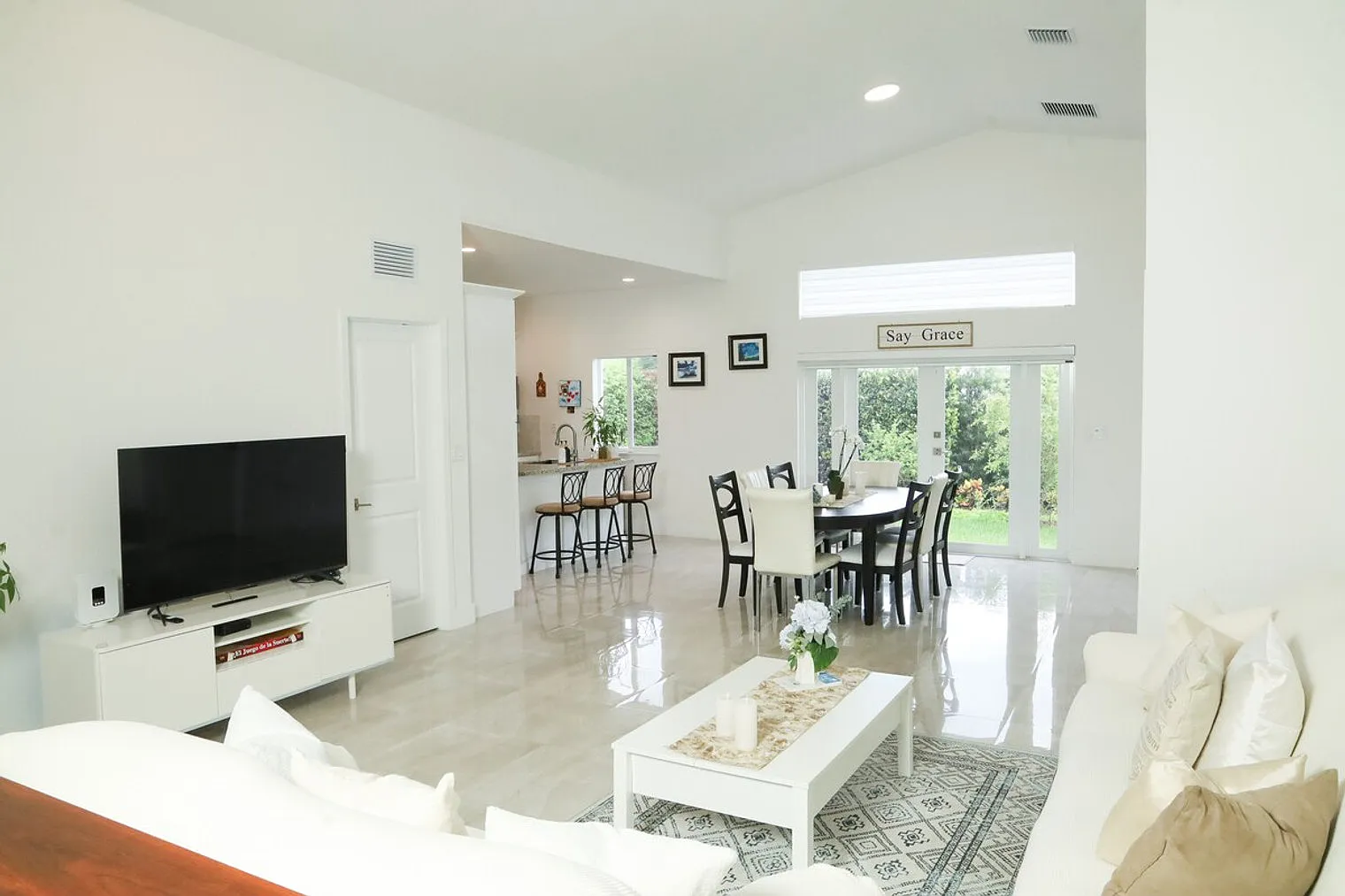 4 bed, 3.0 bath, $19,385 — Photo 2