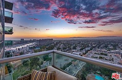 3rd image of 13700 Marina Pointe Dr Unit 1406