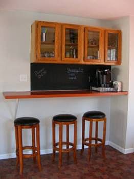 The kitchen also has a fantastic breakfast or coffee bar!