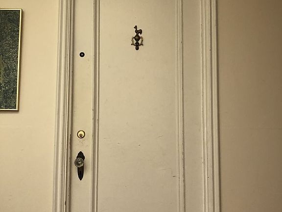 5th image of 2245 Sacramento St APT 3
