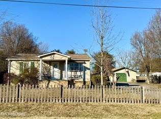 220 Pedigo Rd, Madisonville, TN 37354