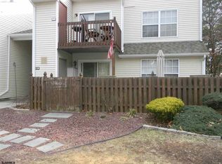 1041 Tristram Cir, Mantua, NJ 08051