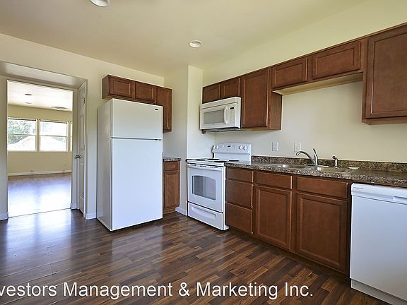 3rd image of 506 11th St NW #5941100