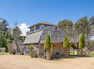 13 Young St, Edgartown, MA 02539
