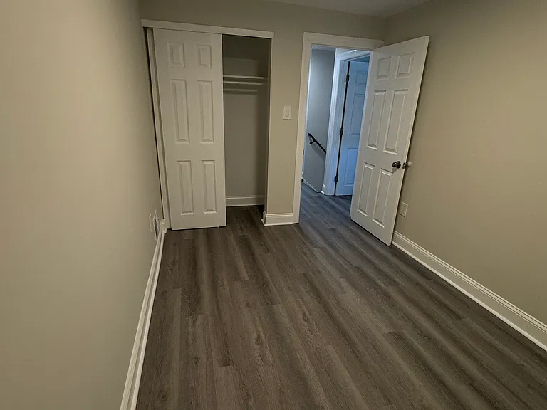 1633 Powell Rd — Photo 22