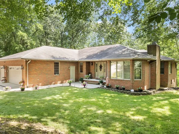 1260 Granada Rd NW, Dellroy, OH 44620