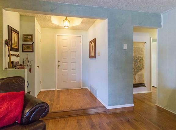 4th image of 5800 Lalagray Ln