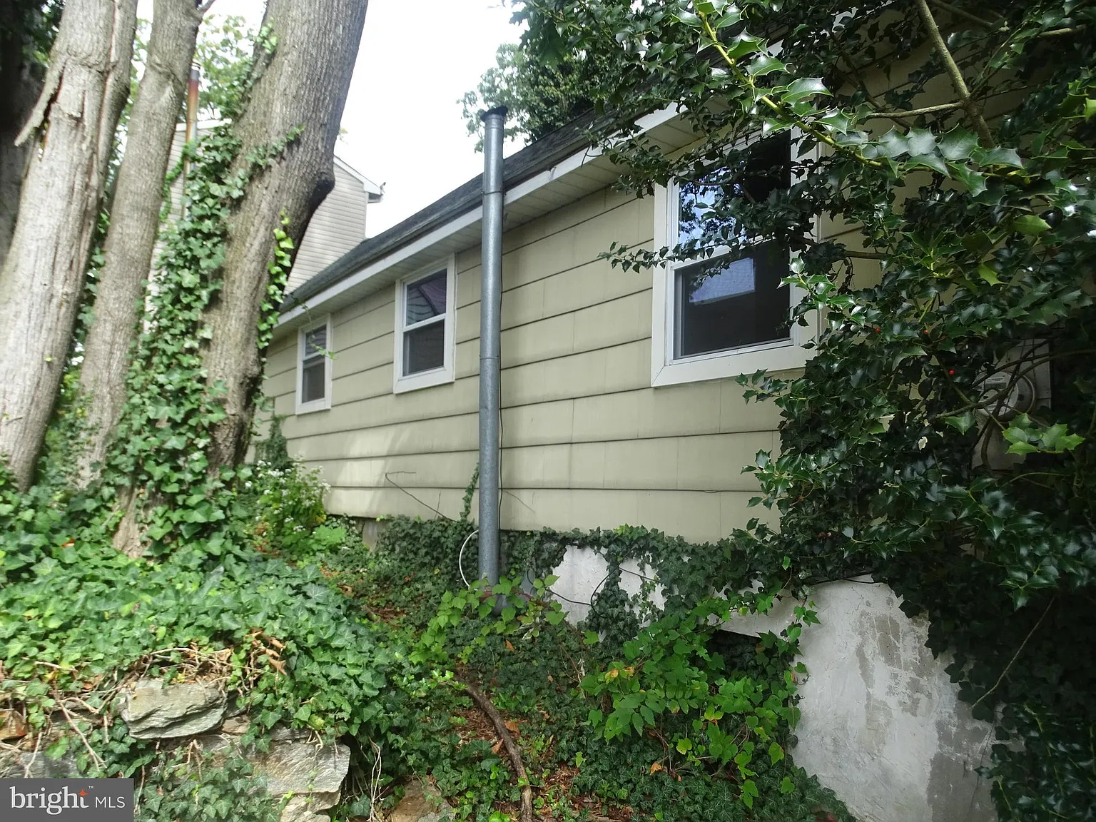 2 bed, 1089 sqft, $1,395 — Photo 2