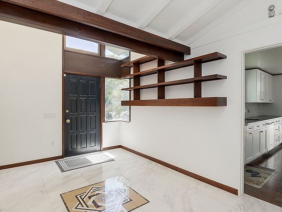 3rd image of 224 Encinal Ave