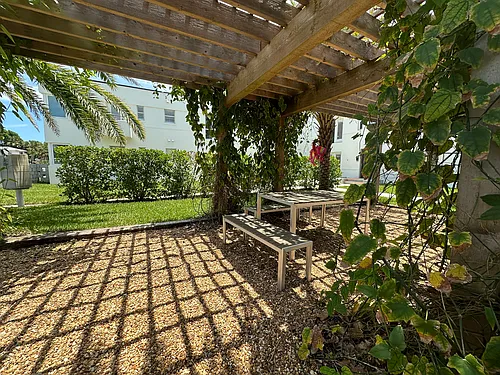 Ocean Reef Apartments Photo 1