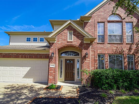 3rd image of 15310 Redbud Dale Ct