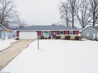 644 Chapel Ln, Campbell, OH 44405