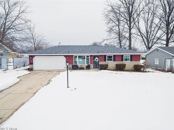 644 Chapel Ln, Campbell, OH 44405