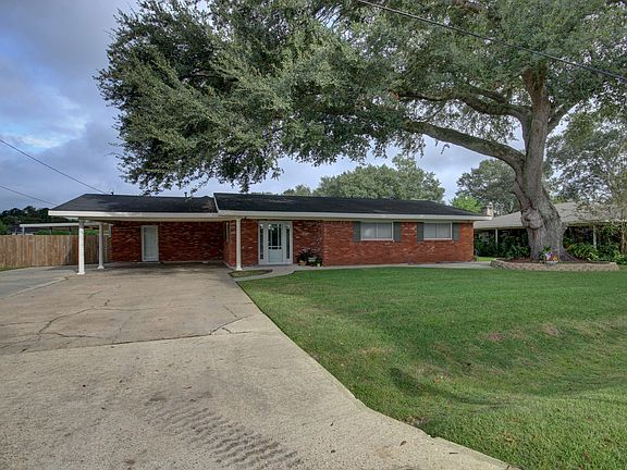 2nd image of 203 Birch Dr