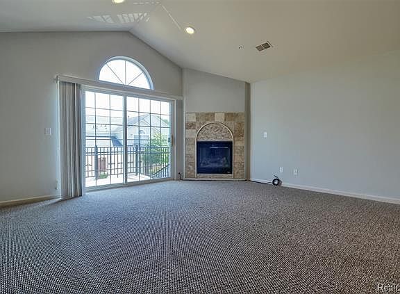 2nd image of 1204 Abigail Ct #1
