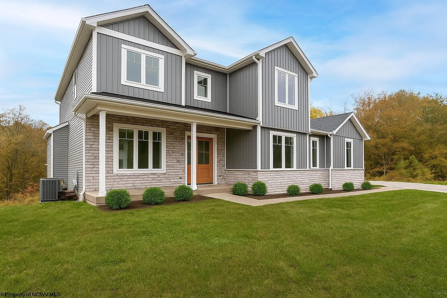202 Farm Brook Ln photo 1