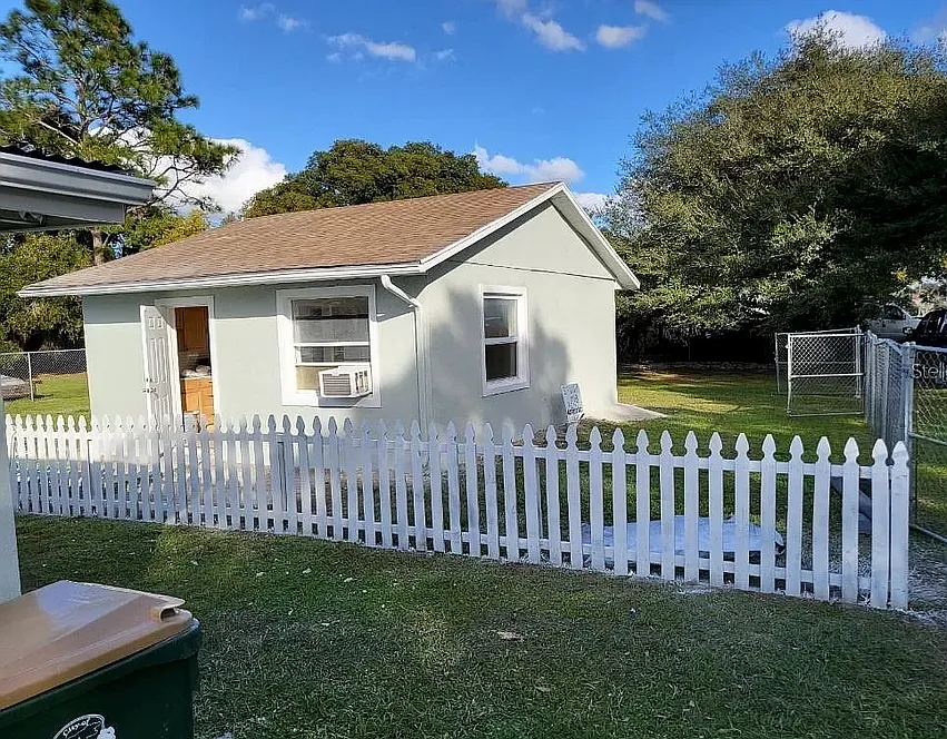 1 bed, 450 sqft, $1,200 — Photo 1