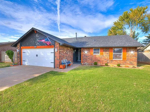 405 W Branches Way, Mustang, OK 73064