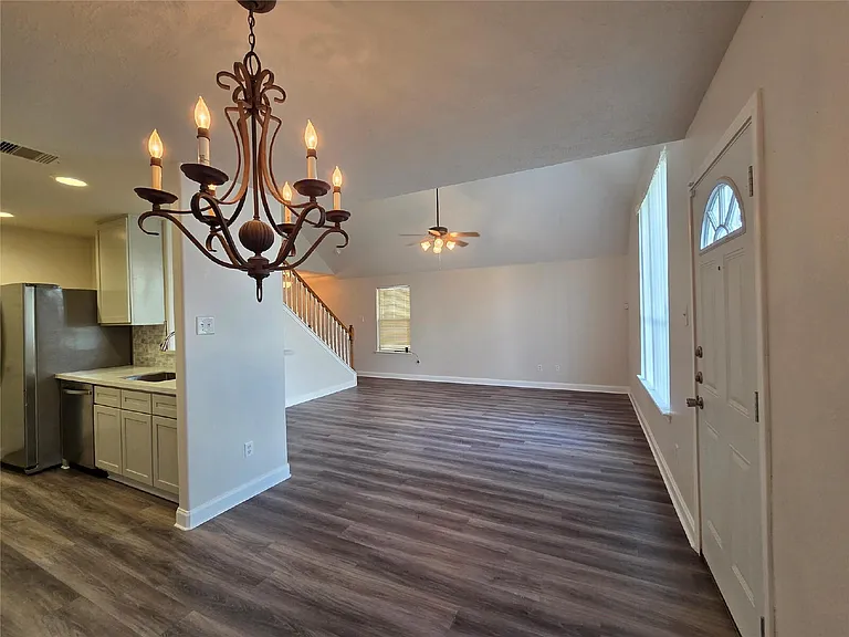 10903 Windfern Lakes St — Photo 3