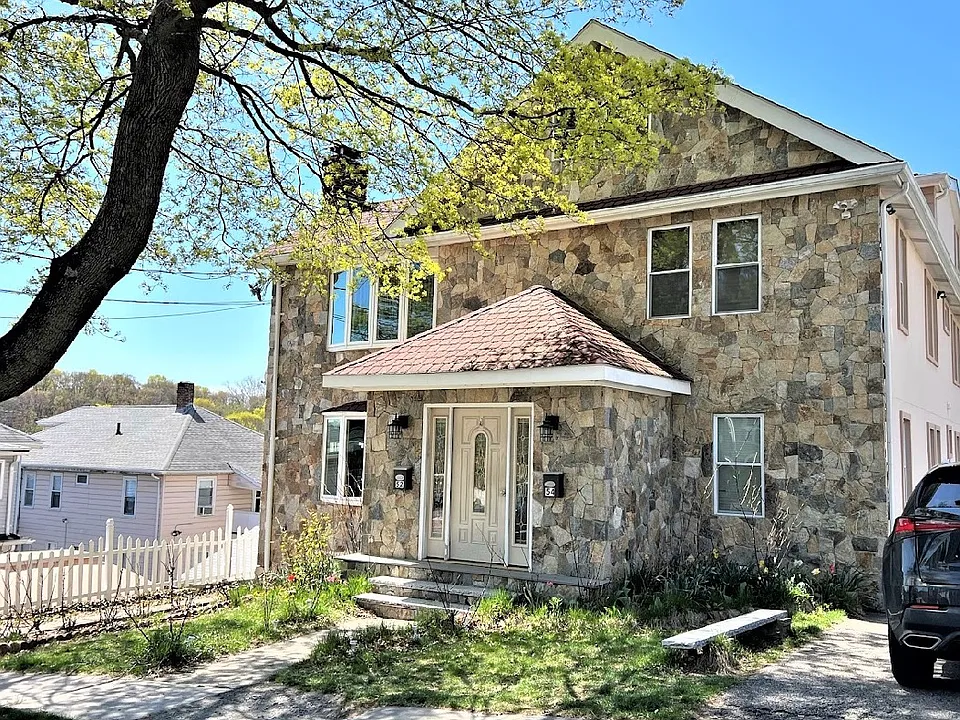 52 Channing Rd