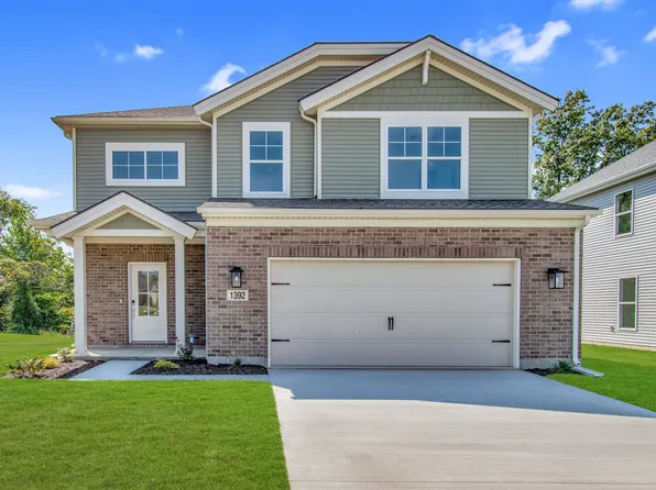 1392 Hunters Crossing Cir, Huntingburg, IN 47542
