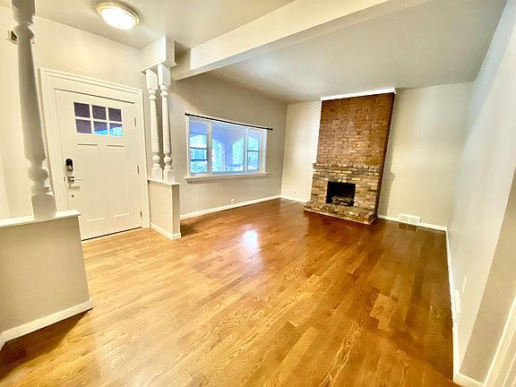 3rd image of 245 Ashland Ave #1