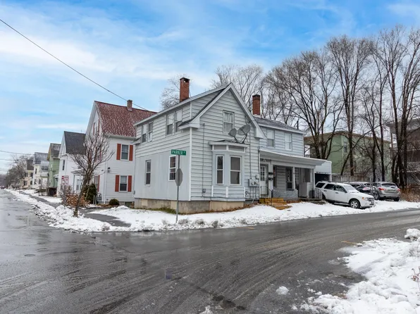 29 Parker Street, Auburn, ME 04210