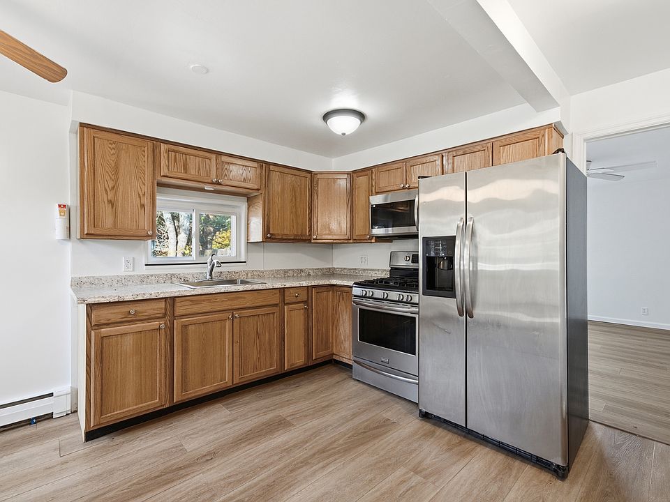 1st image of 81 Atlantic Ave