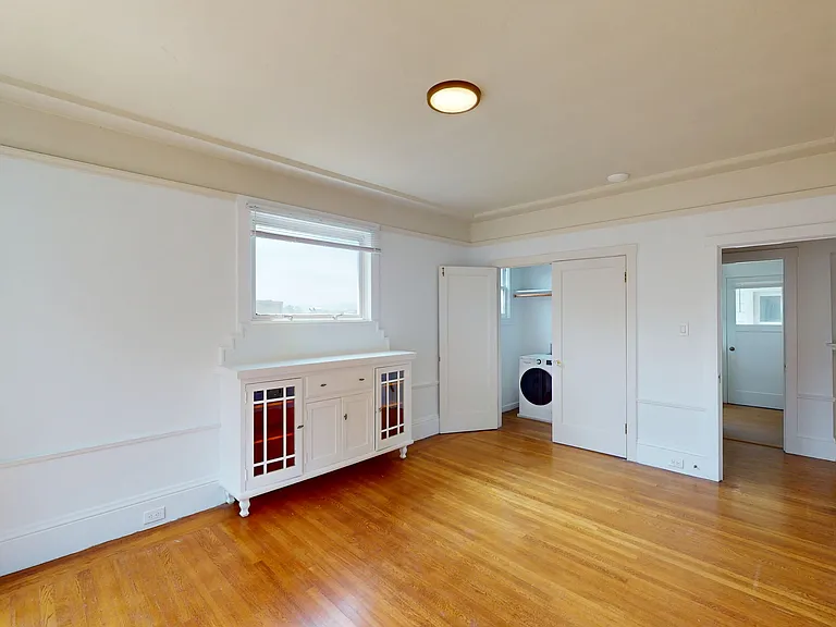 225 Irving St #10 — Photo 5