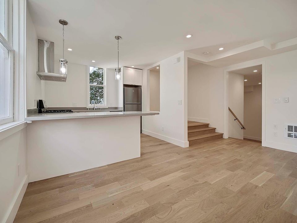 1st image of 1135 Pacific Ave #B